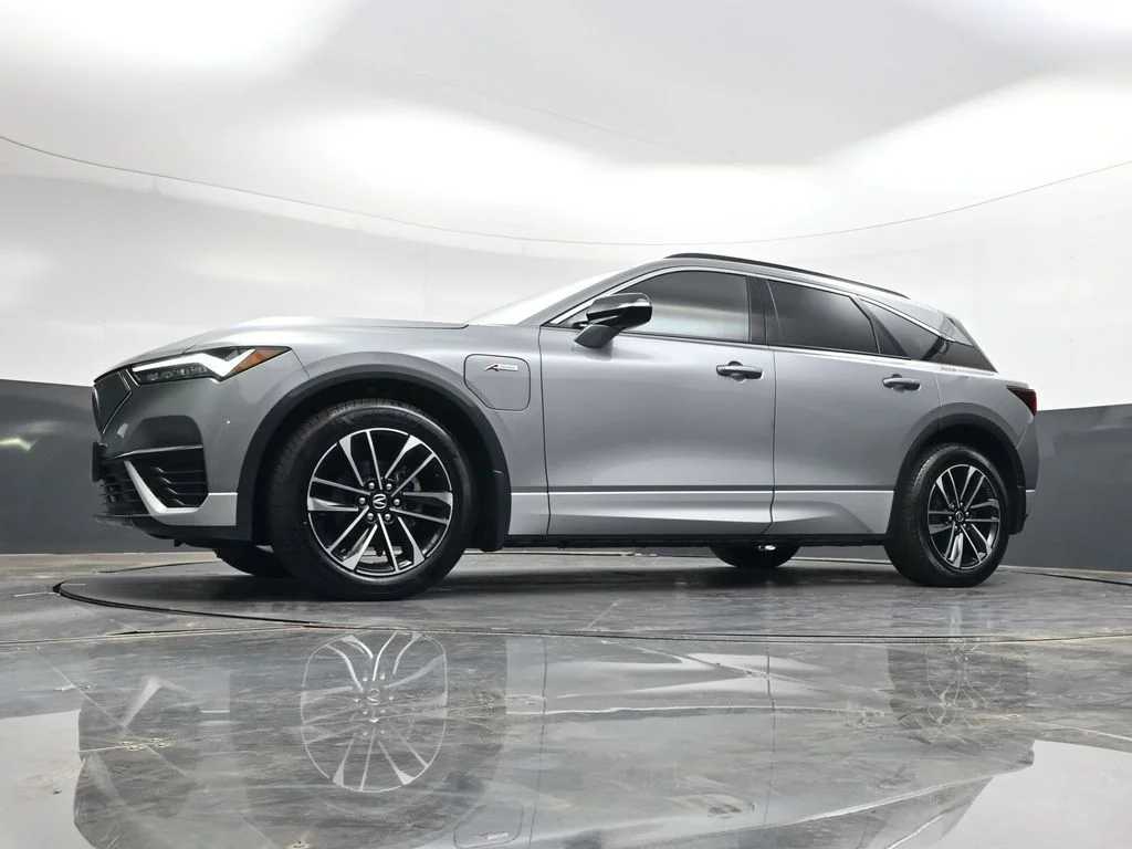 Used 2024 Mercury Silver Metallic Acura Base image 35