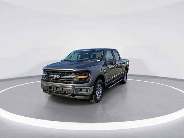 Used 2024 Gray Ford XLT image 4