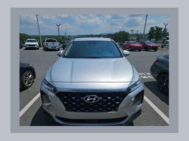 Used 2019 Silver Hyundai SE image 1