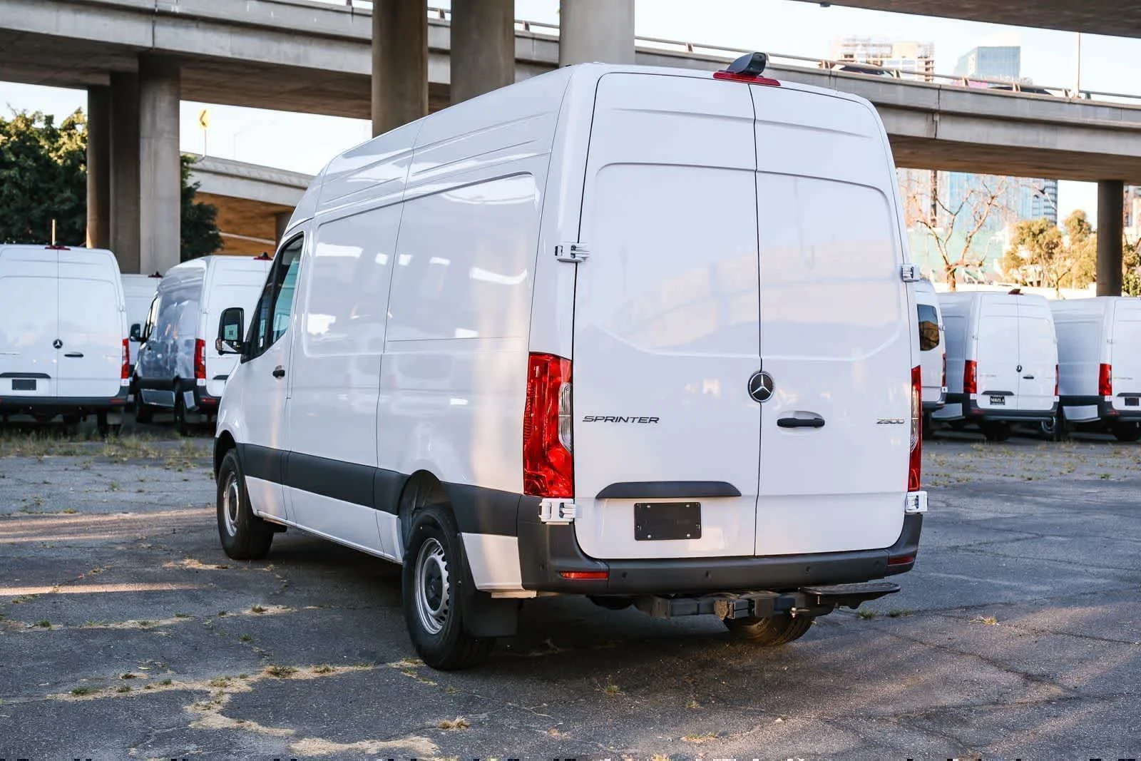 New 2026 Arctic White Mercedes-Benz Cargo 144WB High Roof RWD 2.0L I4 Diesel Turbo HO image 6