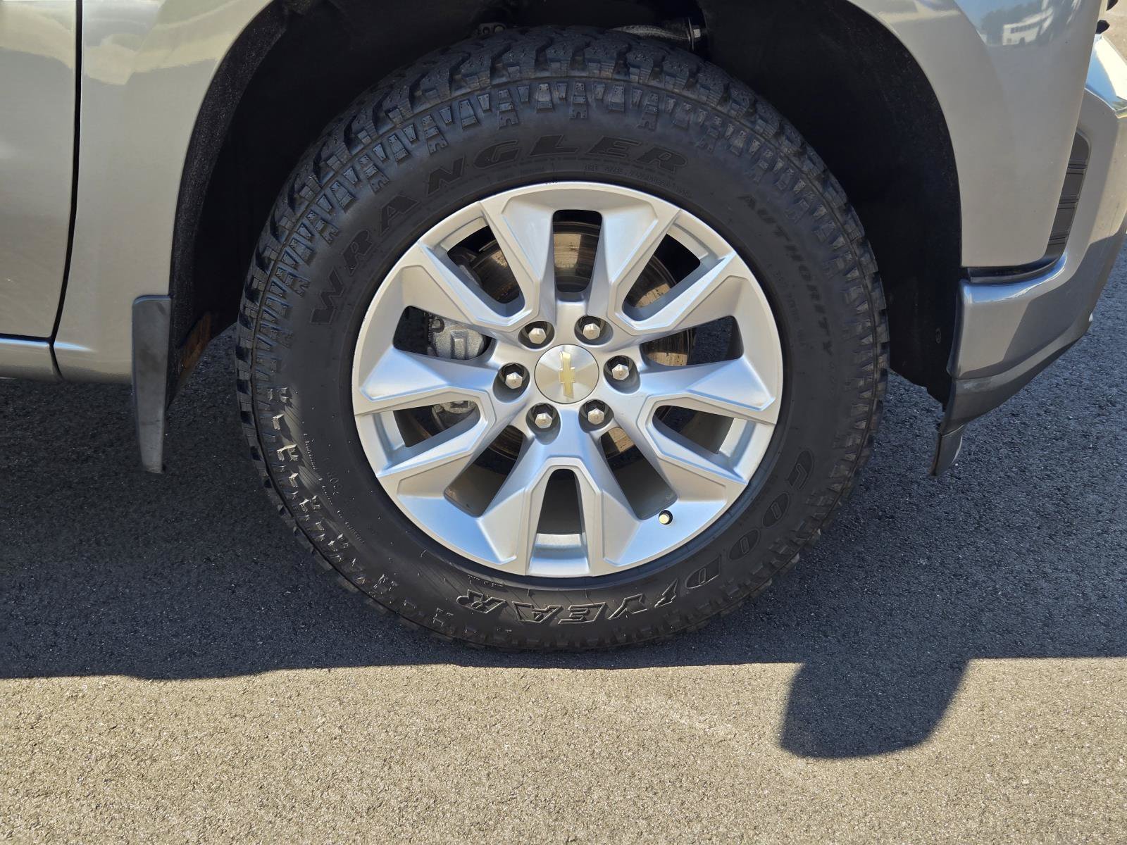 Used 2021 SATIN STEEL METALLIC Chevrolet Custom image 7