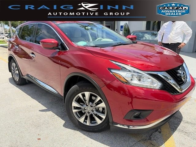 Used 2015 Red Nissan SV image 1