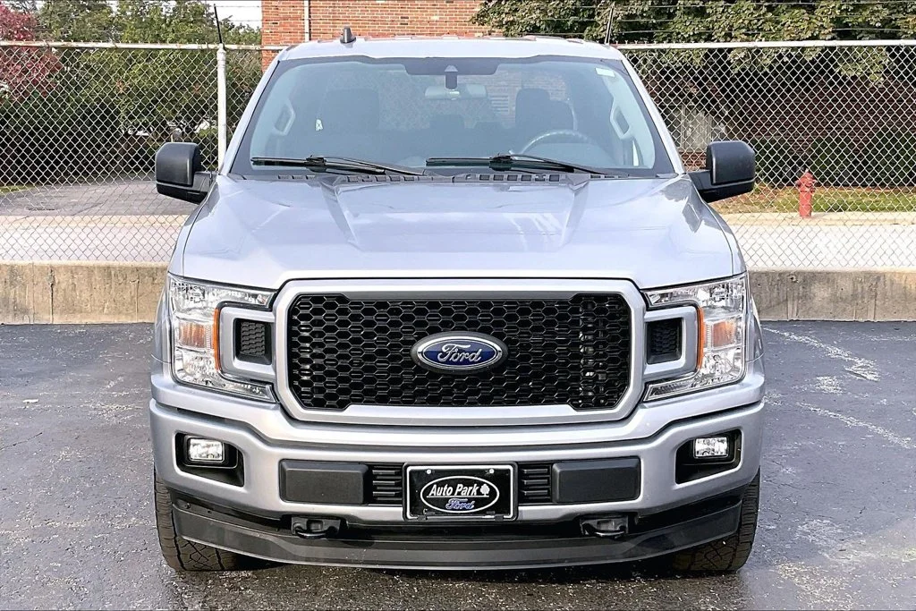 Used 2020 Silver Metallic Ford XL image 2
