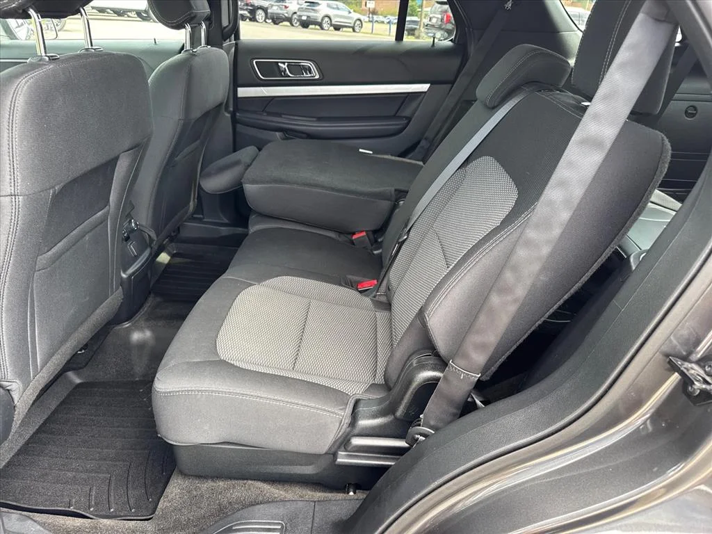 Used 2017 Magnetic J7 Ford XLT image 14