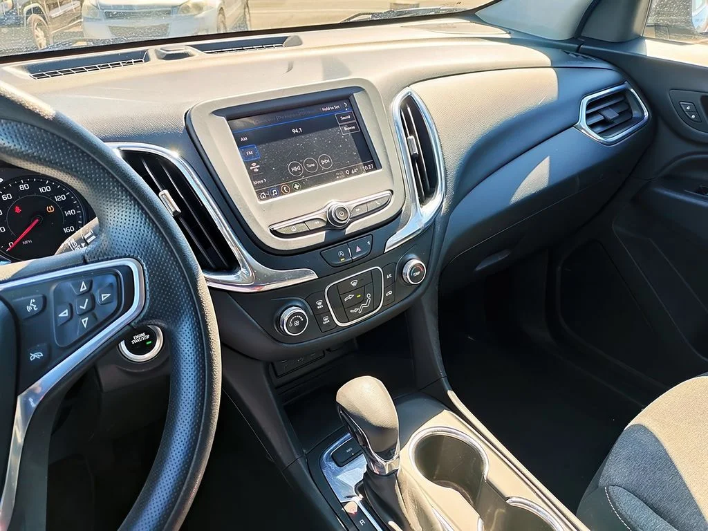2022 Chevrolet Equinox LT - Photo 17