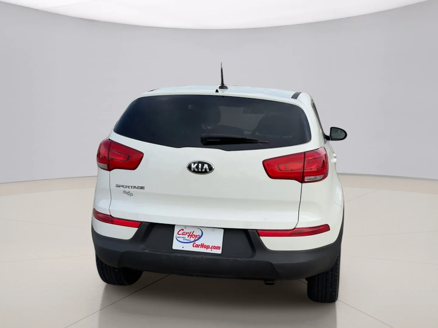 Used 2015 White Kia LX FWD image 4