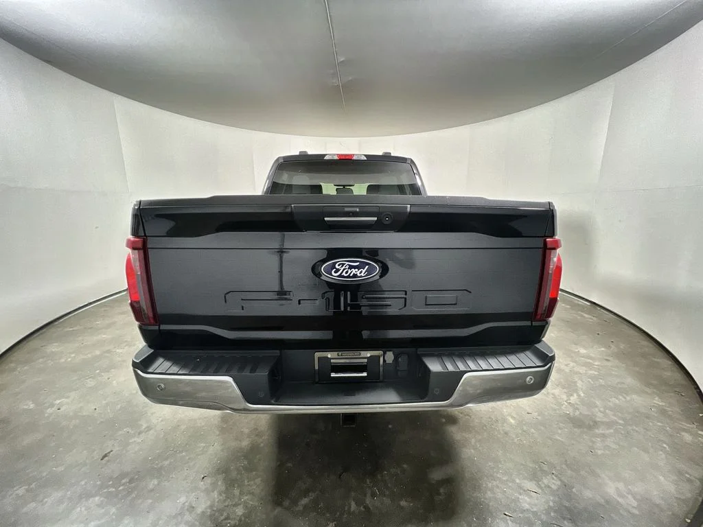Used 2024 Black Ford XLT image 7