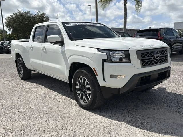 Used 2022 White Nissan SV image 2