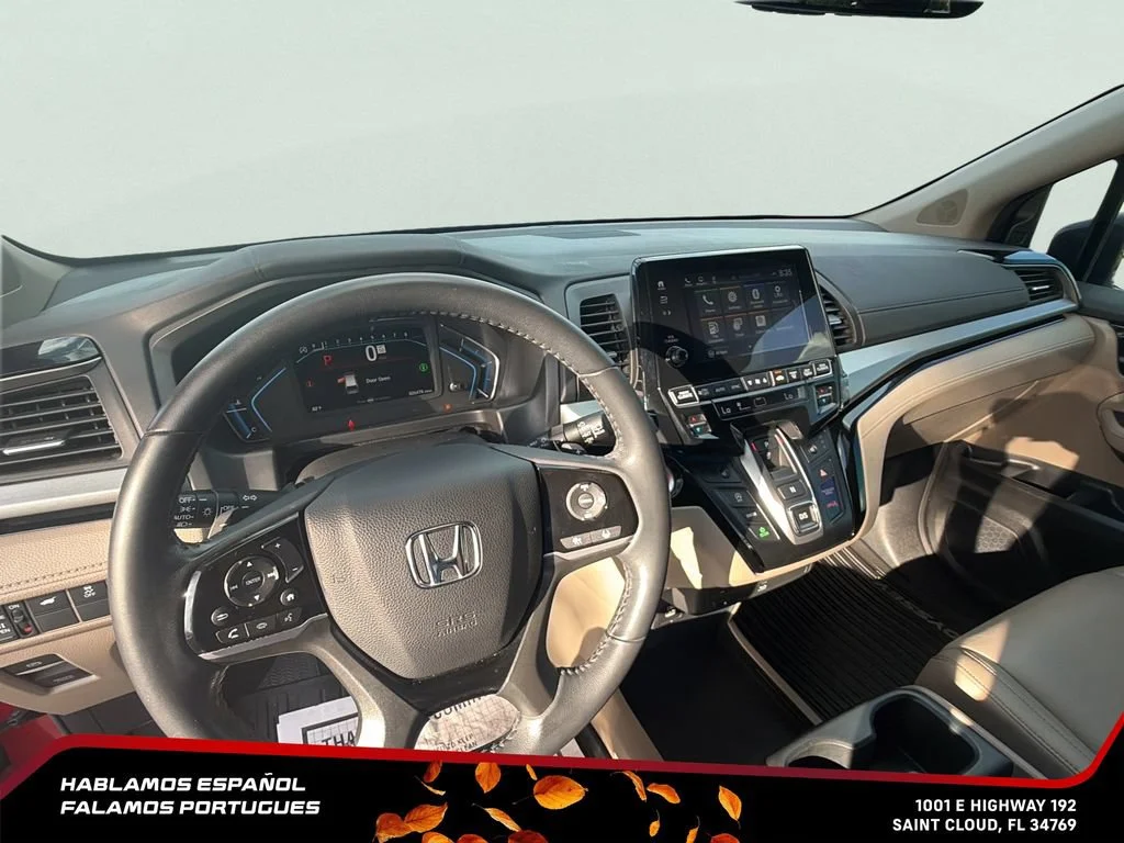Used 2023 Red Honda Touring image 18
