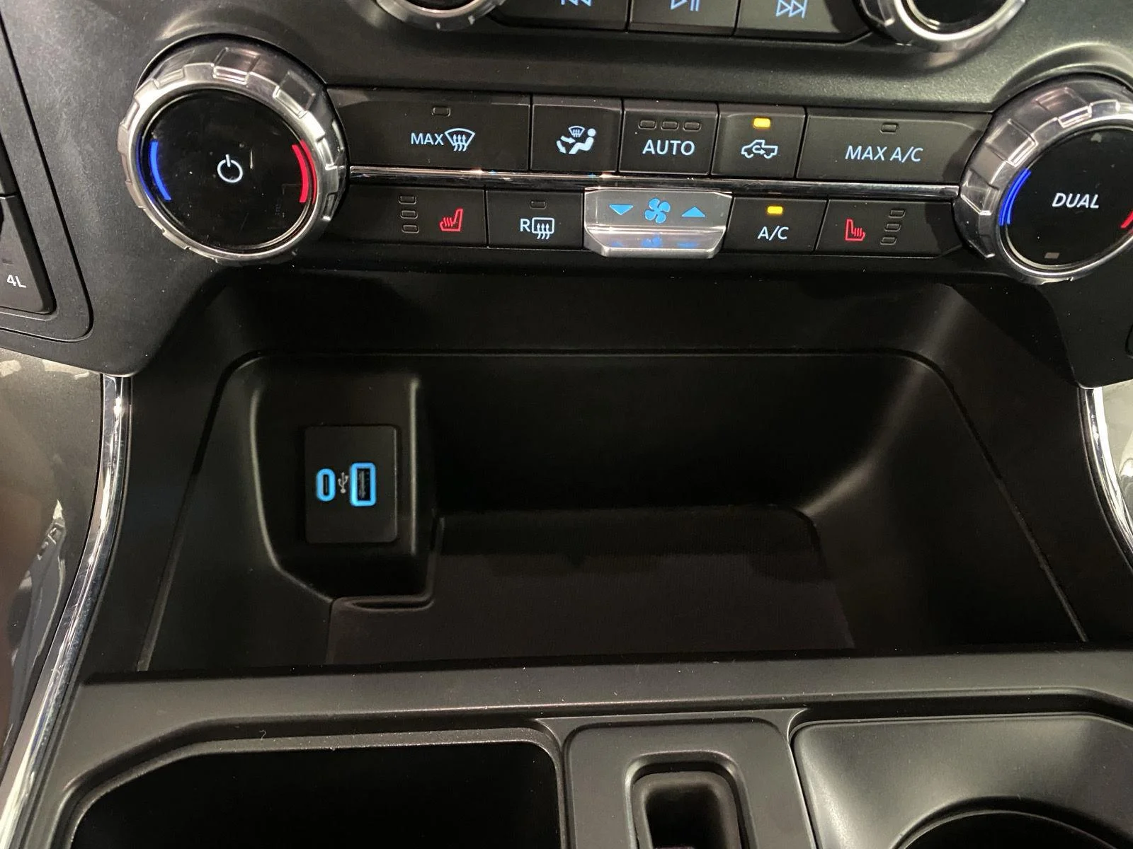 Used 2022 Carbonized Gray Ford XLT image 13