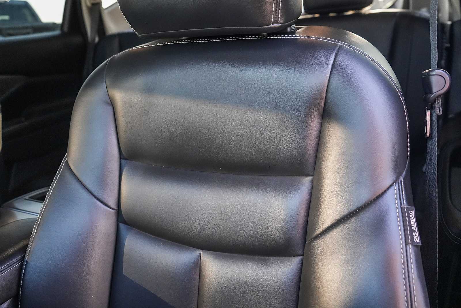 Used 2023 Brilliant Silver Metallic Nissan SV image 24