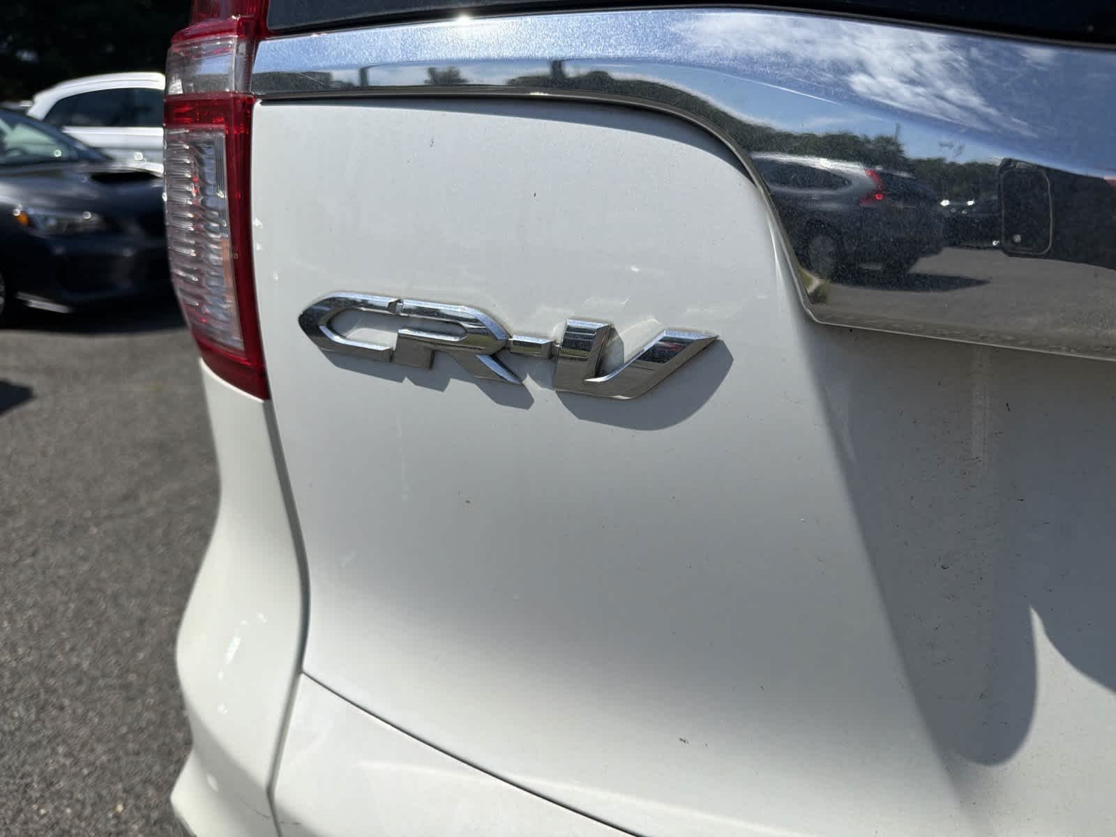 Used 2015 White Honda  image 25