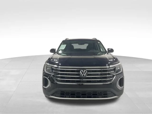 New 2025 Black Volkswagen 2.0T SE w/Technology image 7