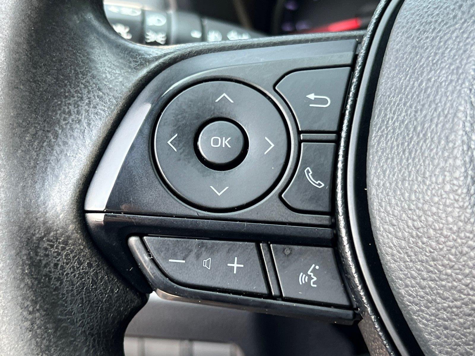 Used 2020 Magnetic Gray Metallic Toyota XLE image 25