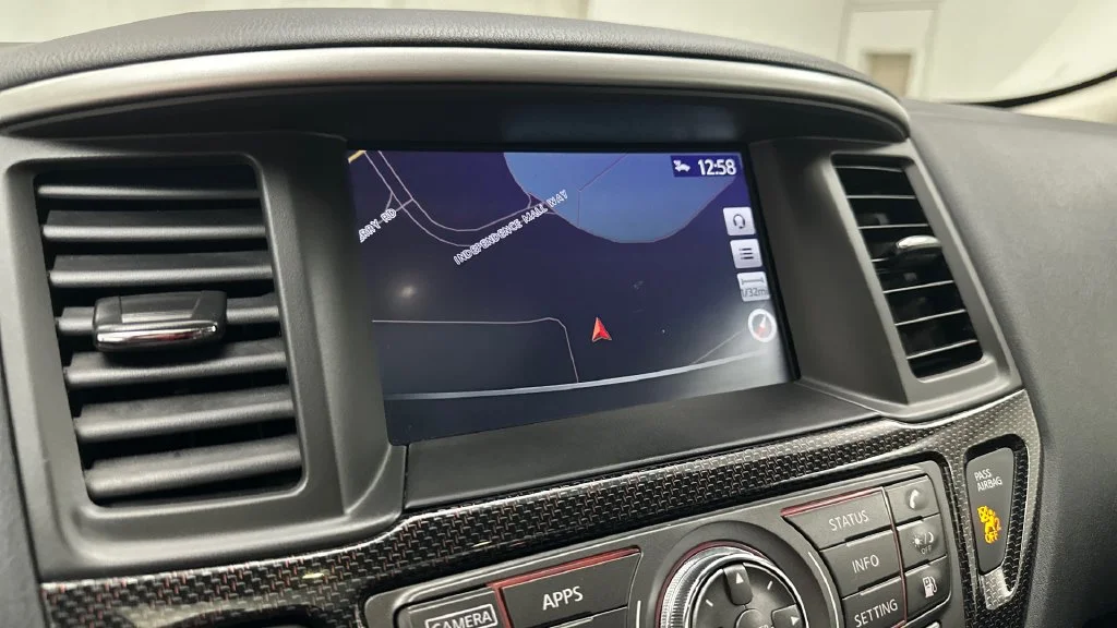 Certified Used 2020 Gray Nissan SL image 28