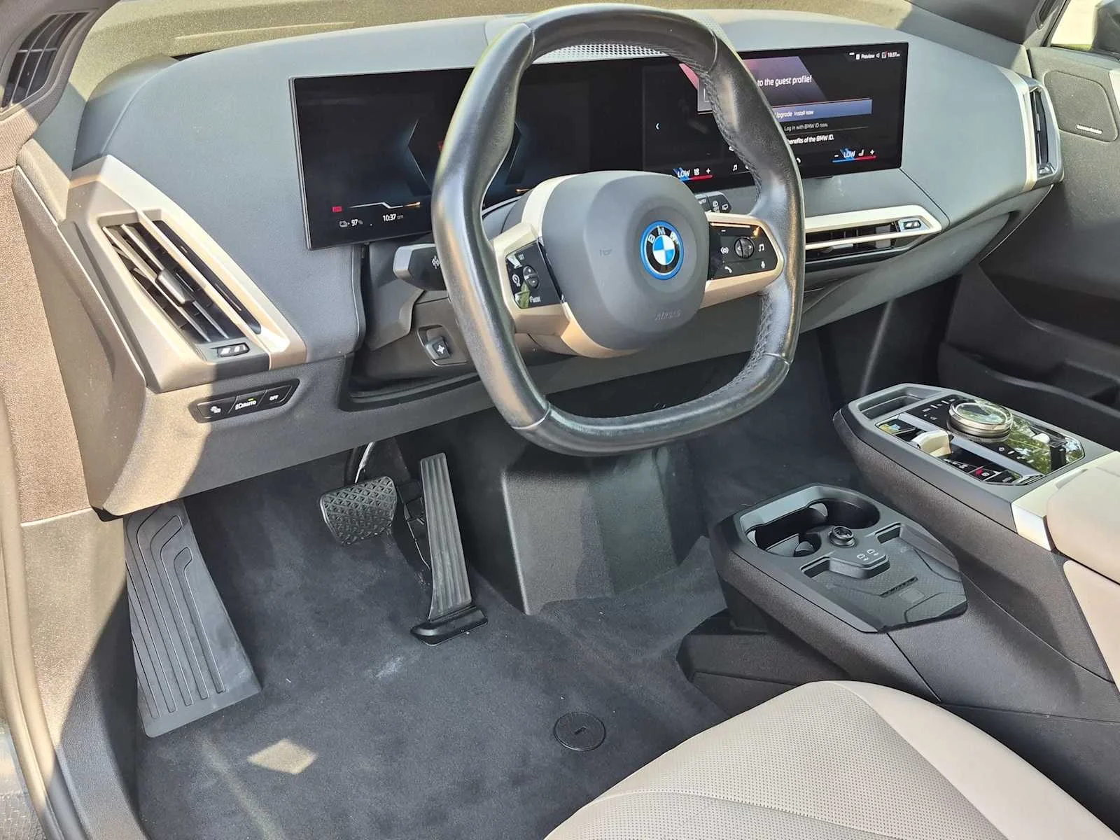 Certified Used 2024 Dark Graphite Metallic BMW xDrive50 image 10