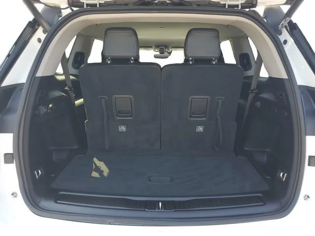 Used 2023 Bright White Clearcoat Jeep Limited image 34