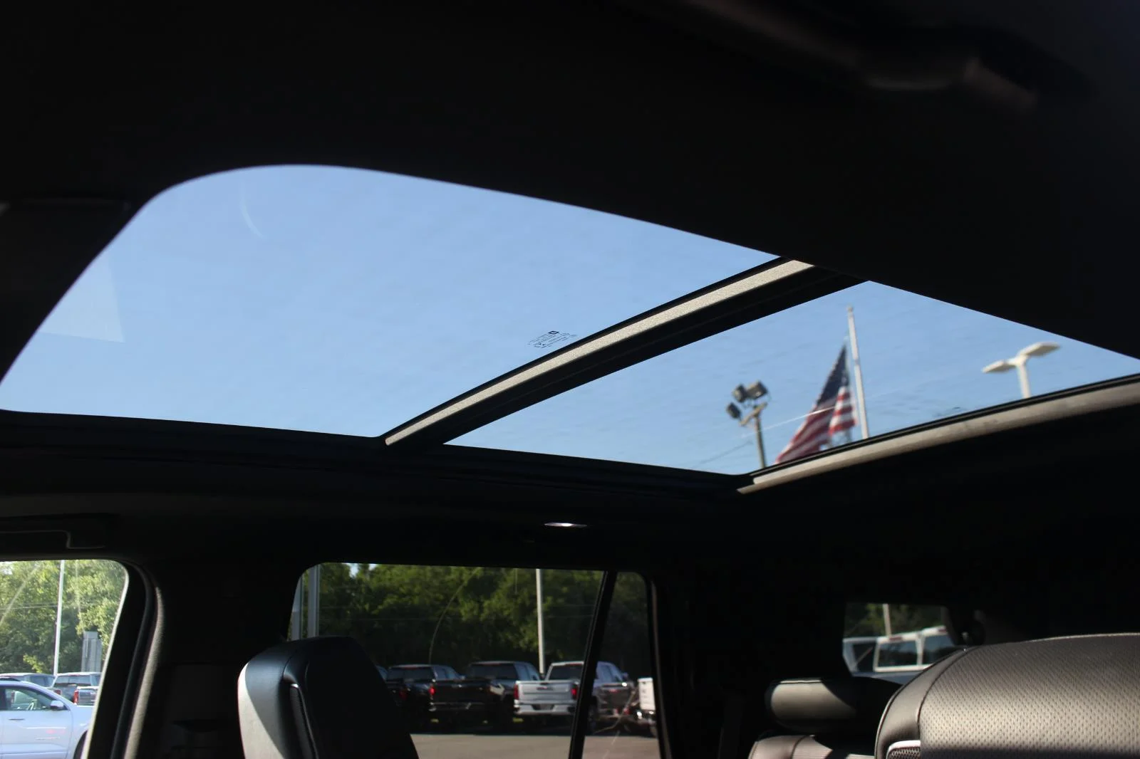 Used 2021 BLACK RAVEN Cadillac Sport image 32