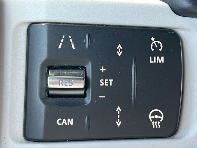 Used 2025 Black Land Rover S image 26