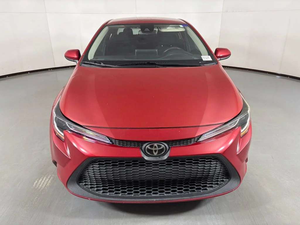 Used 2020 Red Toyota LE image 3