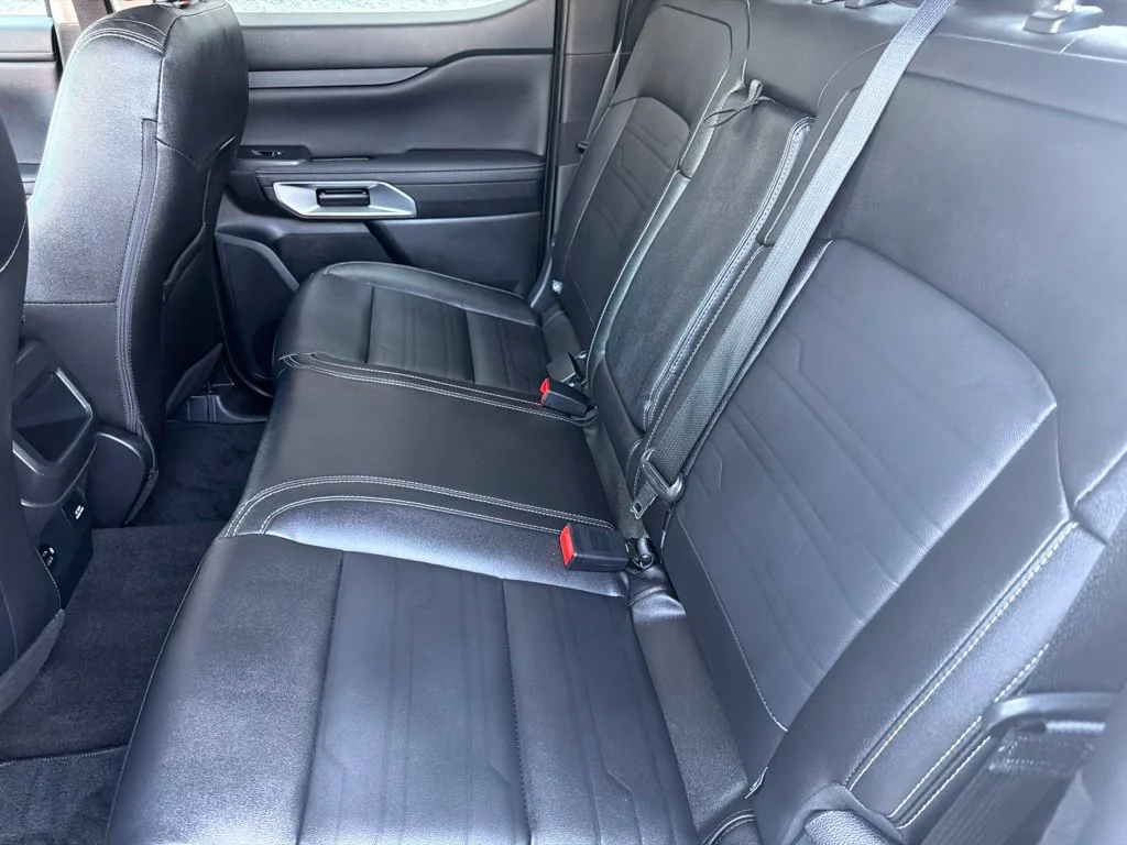 Used 2024 Cactus Green / Gray Ford Lariat image 11