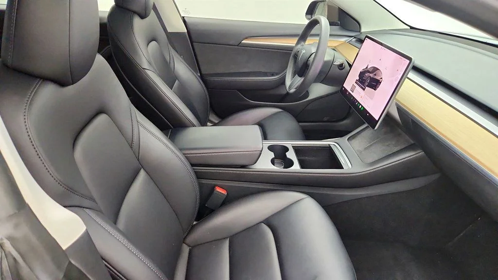 Used 2023 Solid Black Tesla RWD image 28