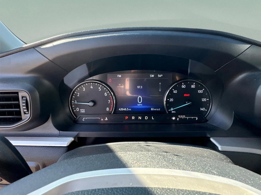 Used 2023 Gray Metallic Ford XLT image 40