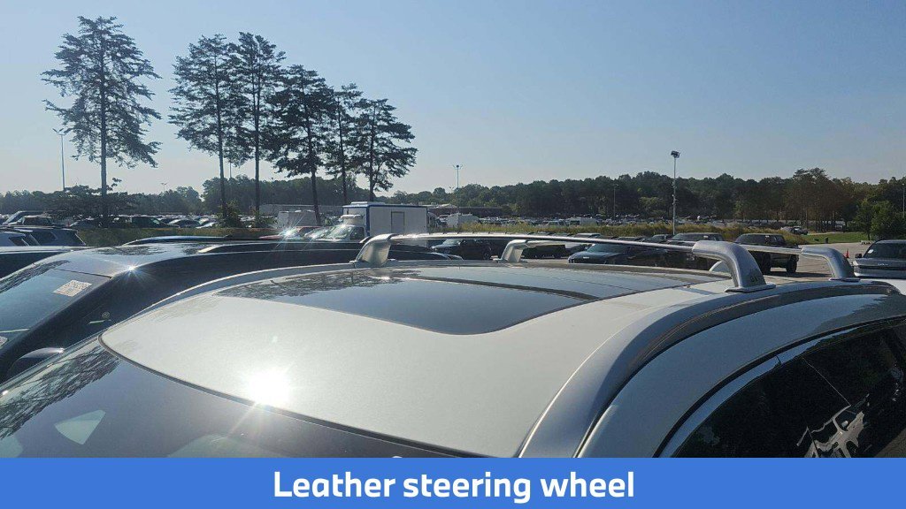 Used 2023 White INFINITI Sensory image 33