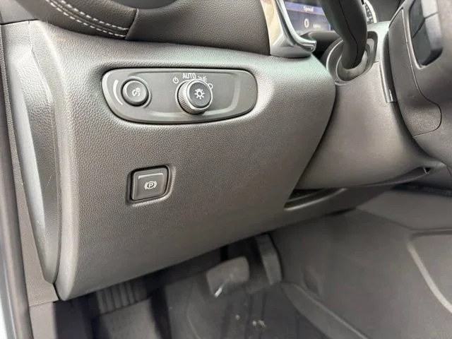 New 2026 Summit White Chevrolet 2LT image 10
