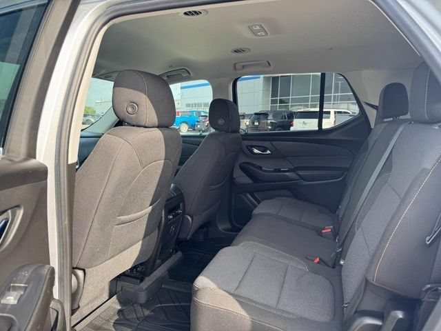 Used 2020 SILVER ICE METALLIC Chevrolet LS image 10