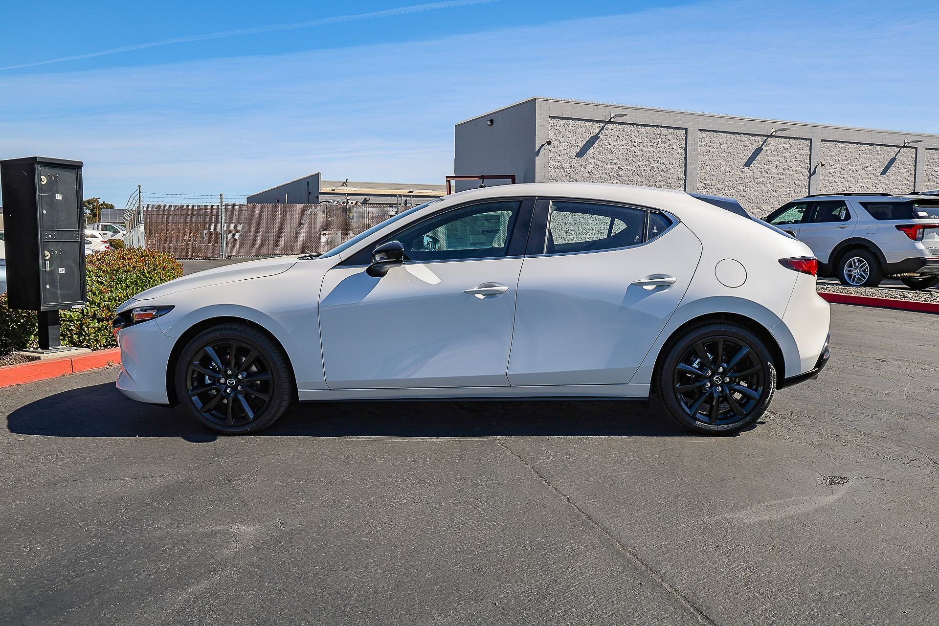 2026 Mazda Mazda3 Carbon Edition - Photo 7