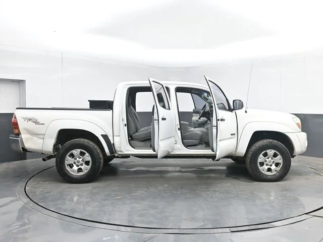 Used 2008 Super White Toyota Base image 46