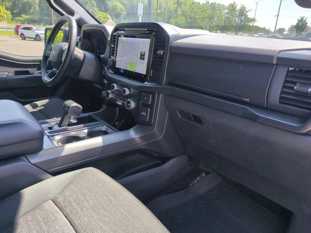 Used 2024 Blue Ford XLT image 34