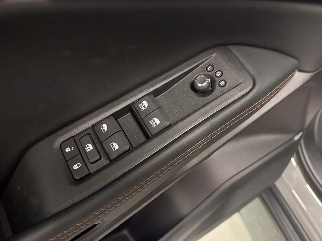 New 2027 Gray Jeep Limited image 12