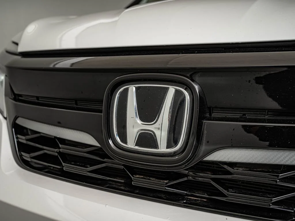 Used 2022 Platinum White Pearl Honda Elite image 12