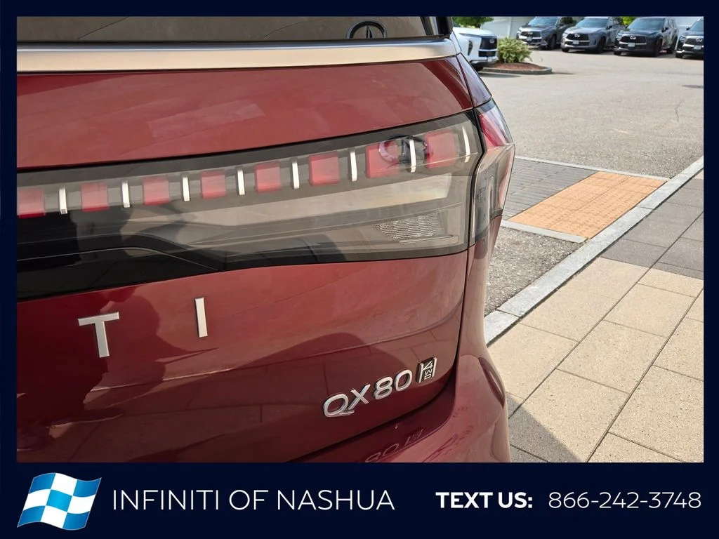 Certified Used 2025 Red INFINITI LUXE image 12