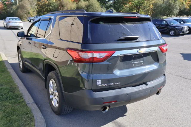 Used 2019 Gray Chevrolet LT image 4