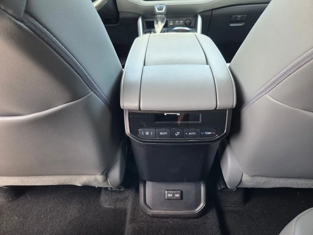 Used 2022 Magnetic Gray Metallic Toyota Hybrid XLE image 27