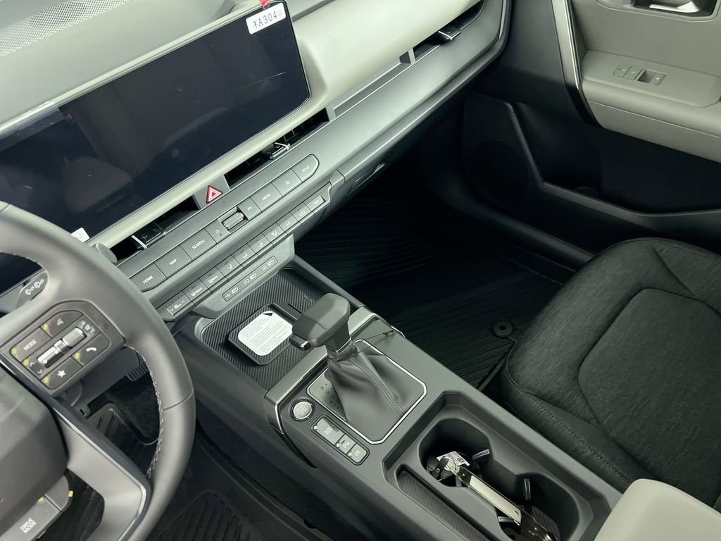 New 2027 Snow White Pearl Kia S image 22