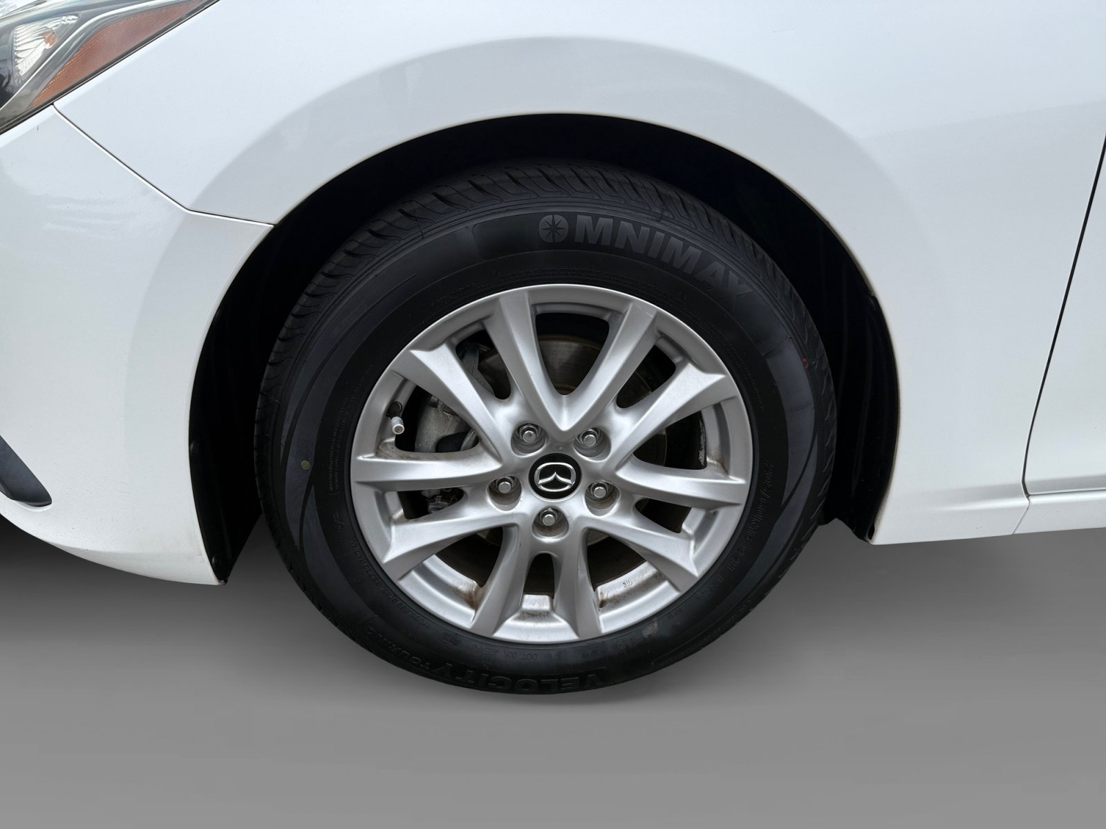 Used 2016 Snowflake White Pearl Mazda i Touring image 9