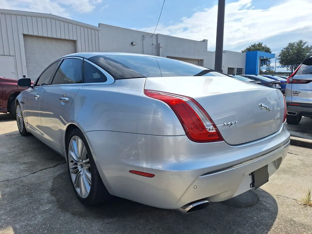 Used 2012 Rhodium Silver Jaguar XJL Supercharged image 5