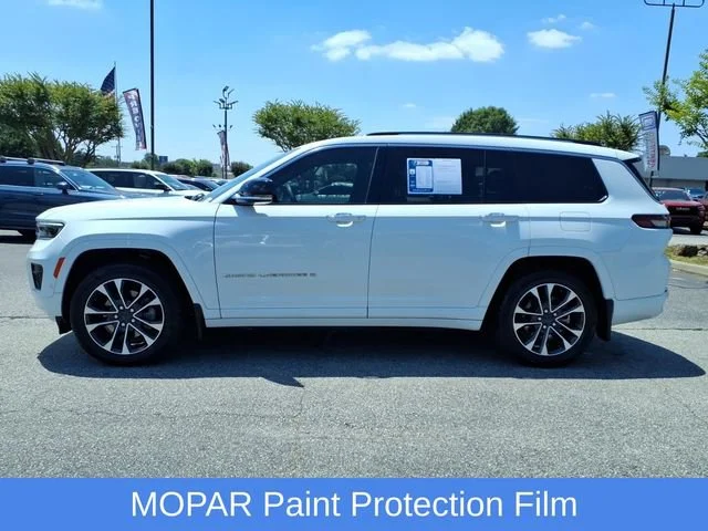 Used 2023 White Jeep Overland 4x4 image 28