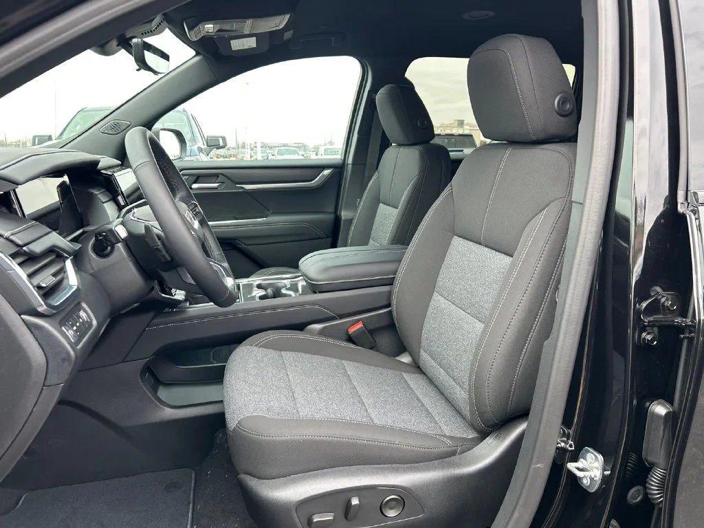 2026 GMC Acadia Elevation - Photo 17