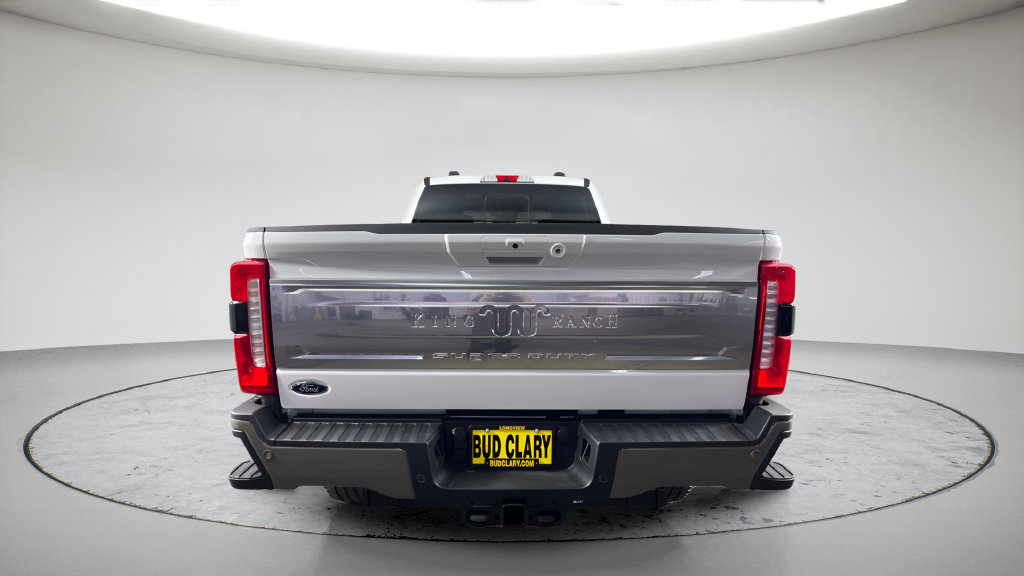 New 2026 Star White Metallic Tri-Coat Ford F-350® King Ranch® image 6