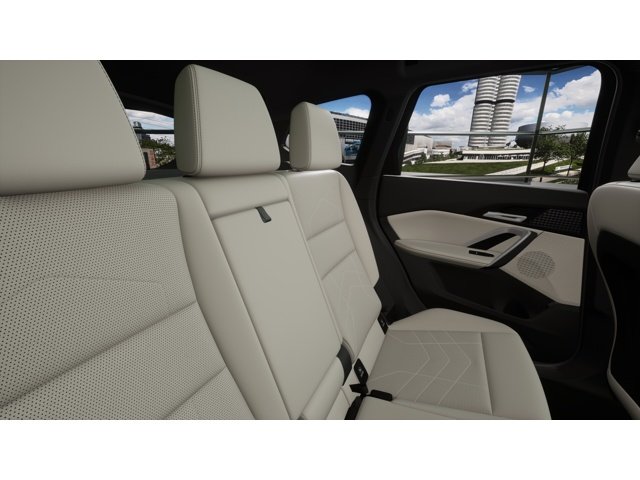 New 2027 Space Silver Metallic BMW xDrive28i image 12