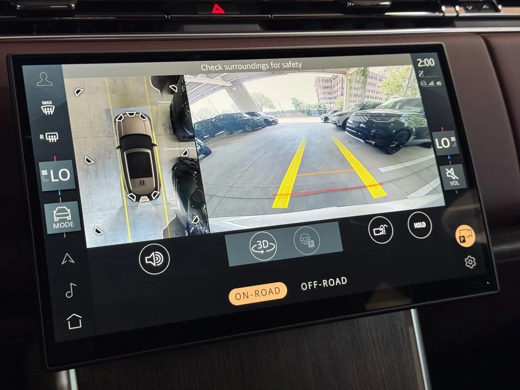 New 2026 Batumi Gold Premium Metallic Land Rover SE image 22