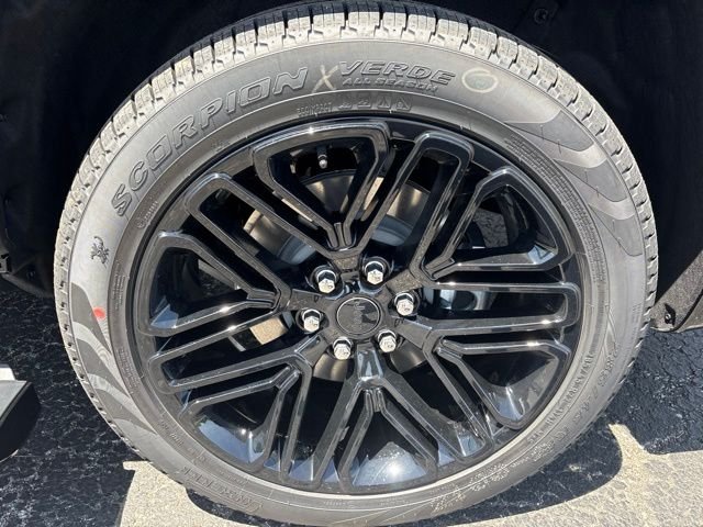 New 2026 High Gloss Black Exterior Paint Jeep Limited Reserve image 29