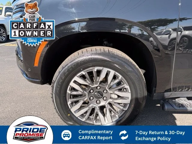 Used 2025 Black Chevrolet Z71 image 13
