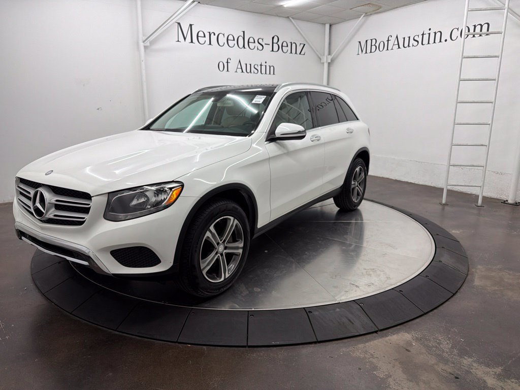 Used 2016 White Mercedes-Benz GLC 300 image 3