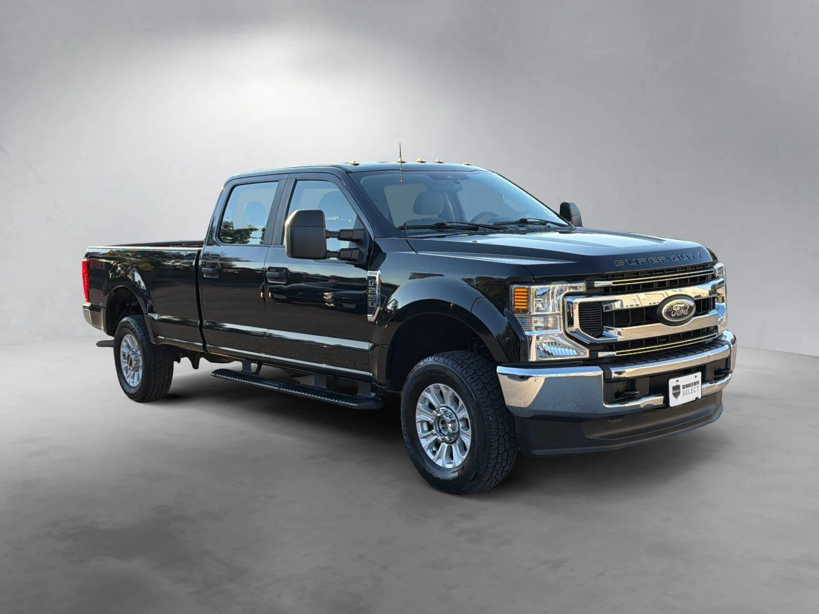 Used 2021 Agate Black Metallic Ford XL image 2